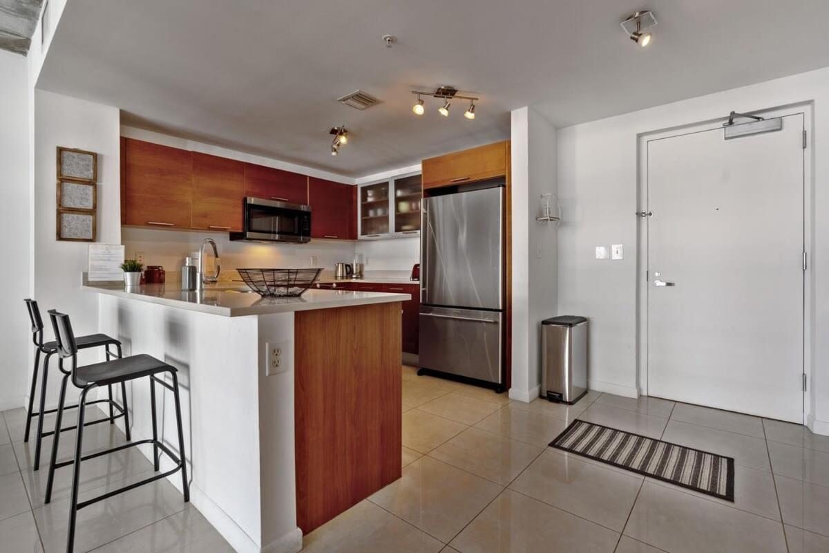 City Condo In Midtown Wynwood With Pool And Parking Miami Bagian luar foto