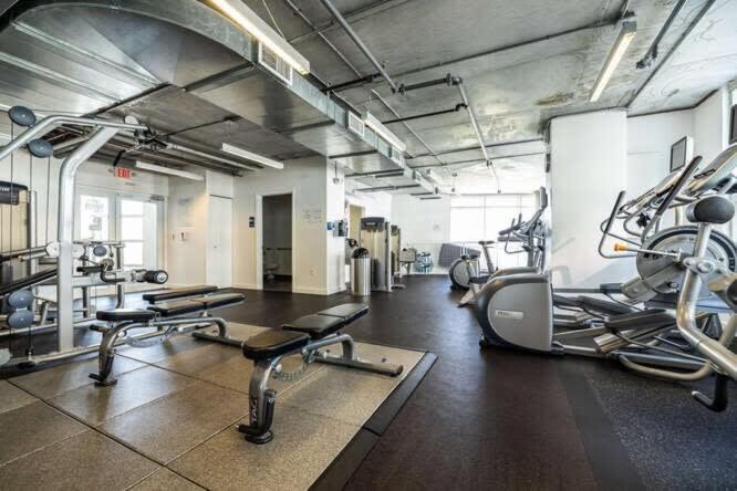 City Condo In Midtown Wynwood With Pool And Parking Miami Bagian luar foto