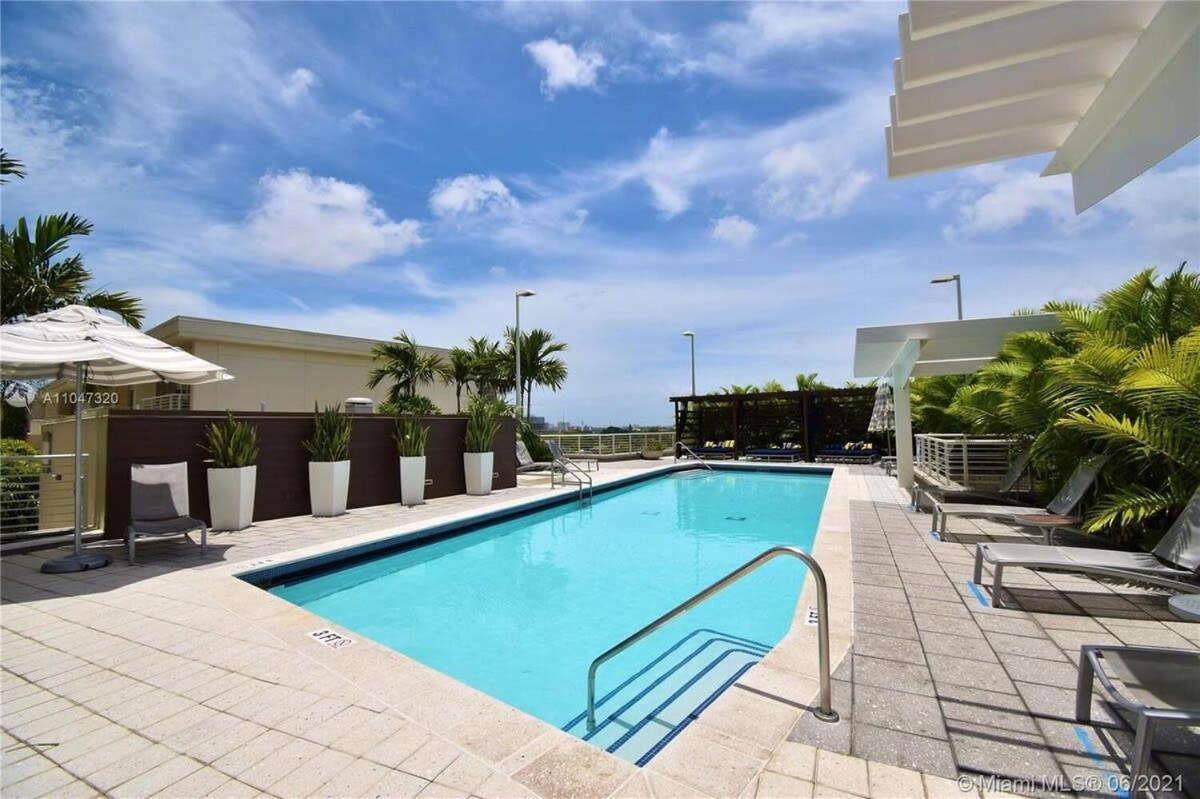 City Condo In Midtown Wynwood With Pool And Parking Miami Bagian luar foto
