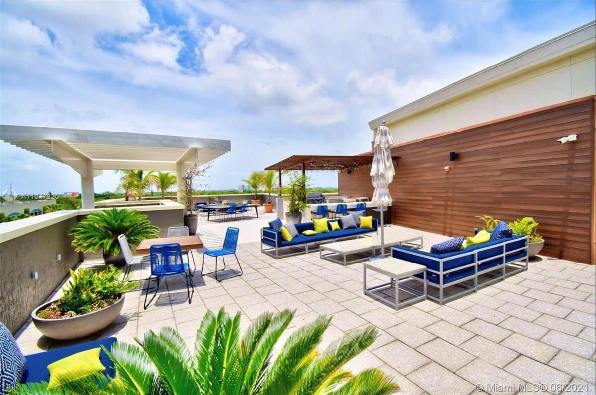 City Condo In Midtown Wynwood With Pool And Parking Miami Bagian luar foto